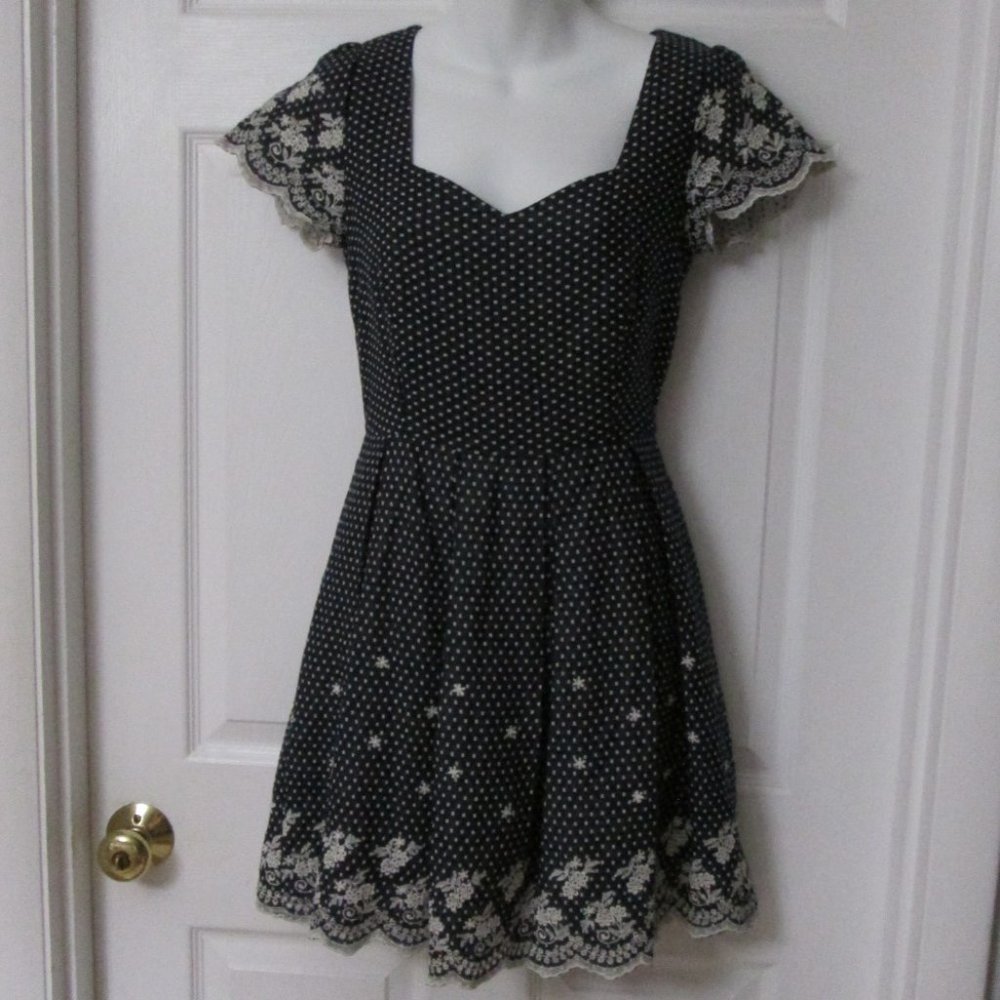 JUN & IVY Fit & Flare Embroidered Sweetheart Neckline Party Cocktail Dress